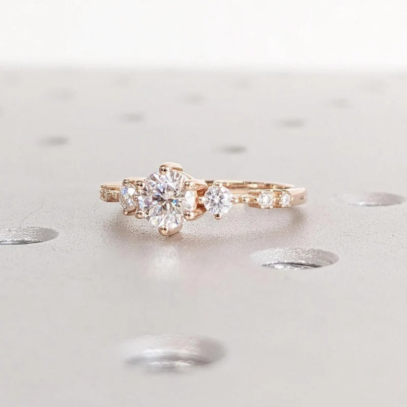 18k Gold Lab Grown Diamond CVD 2CT Round-Cut Delicate Vintage Ring