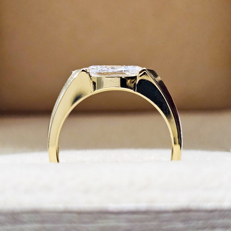 18K Gold Lab Grown Diamond CVD 1CT Marquise-Shaped Minimalist Ring