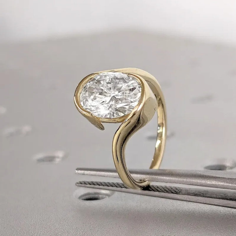 14K Gold Lab Grown Diamond CVD 2CT Oval-Cut Classic Vintage Style Bezel Setting Anniversary Ring