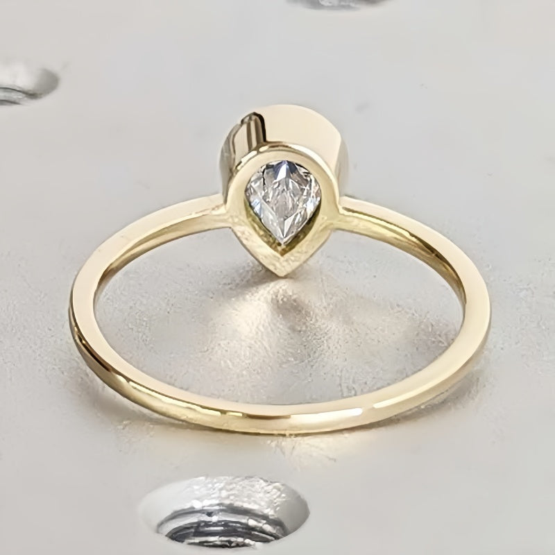 10K Gold Lab Grown Diamond CVD 1.5CT Pear-Cut Bezel Setting simple and Stylish Engagement Ring